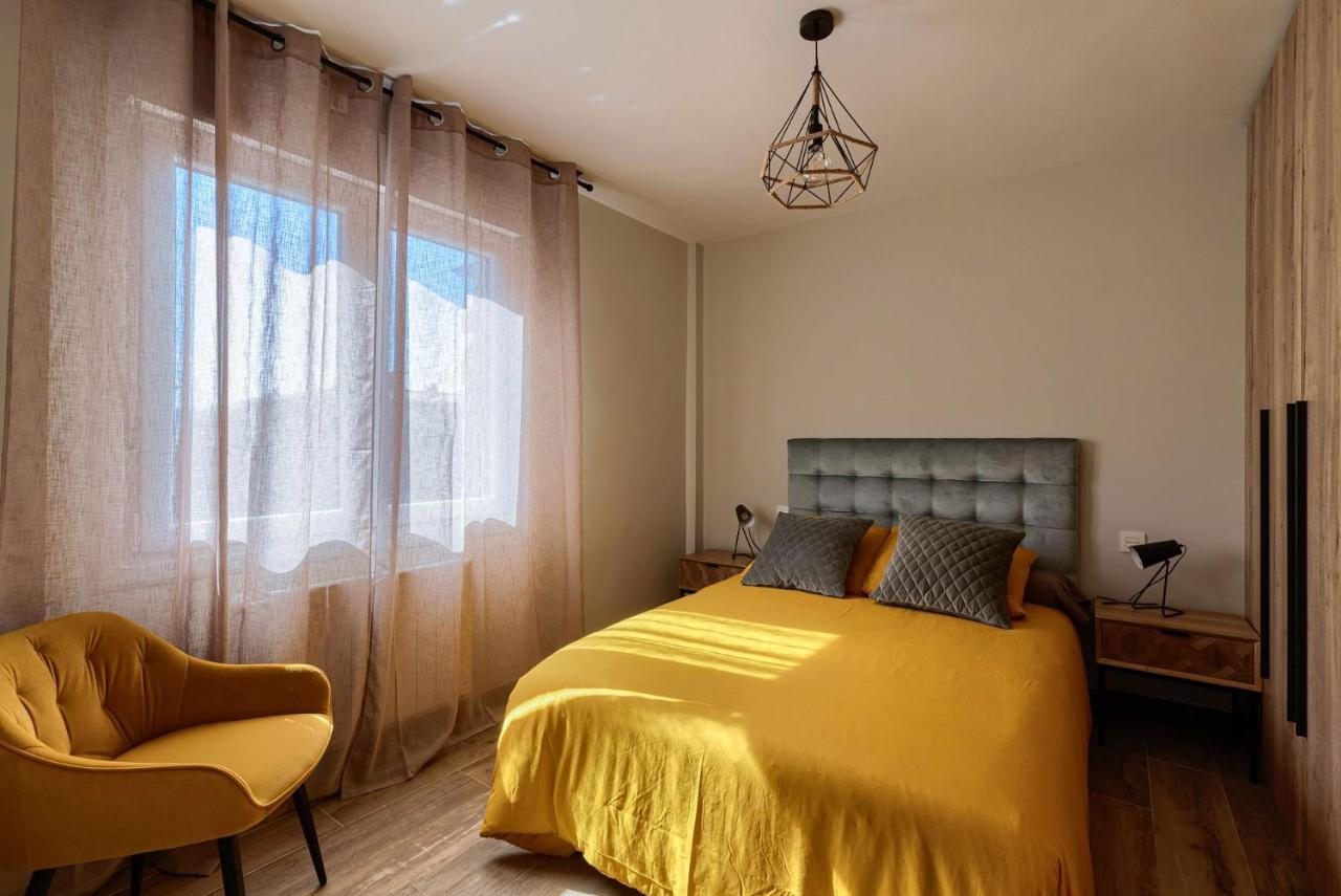 Vivienda Turistica De Diseno Elegante Apartment Bilbao Bagian luar foto