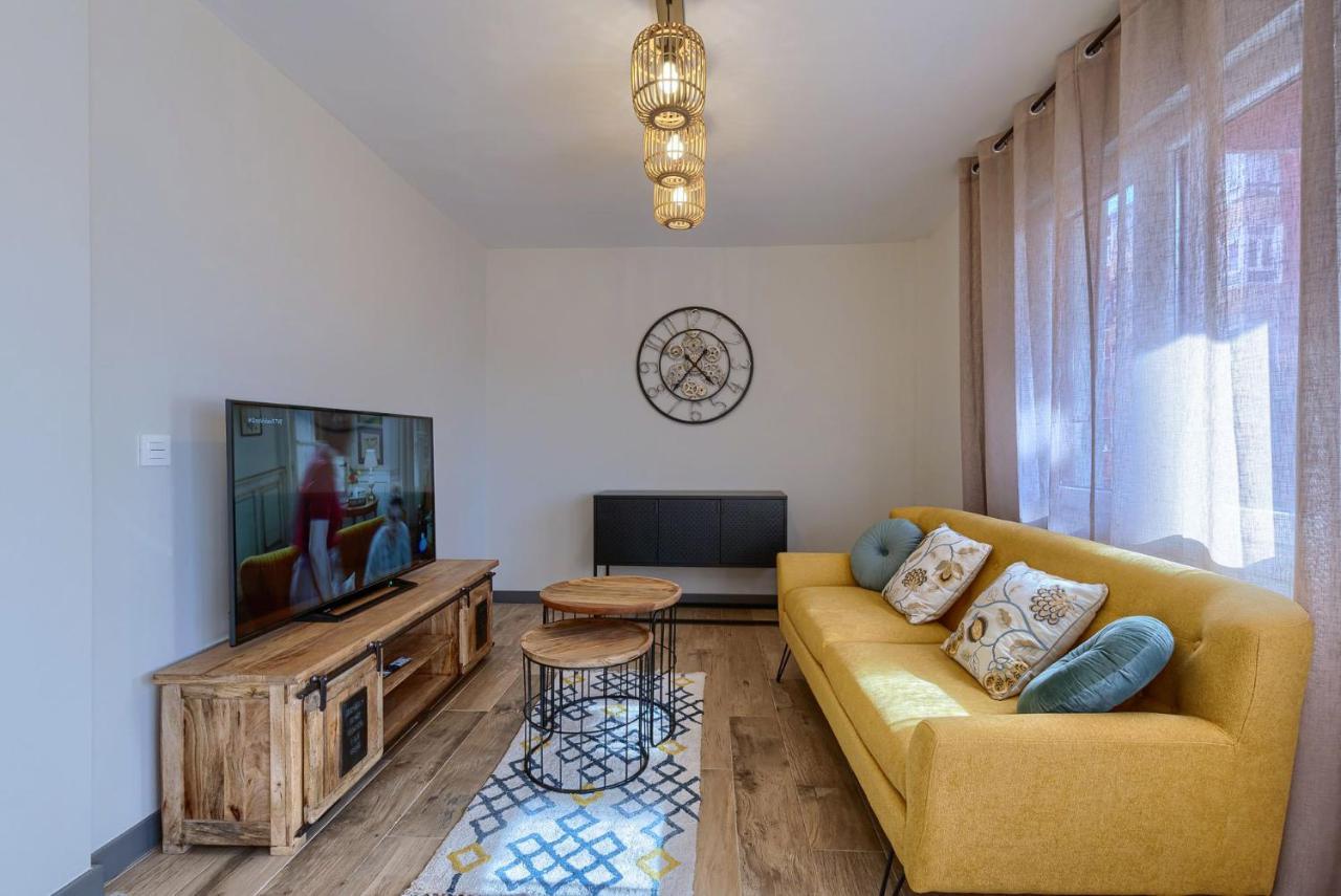 Vivienda Turistica De Diseno Elegante Apartment Bilbao Bagian luar foto